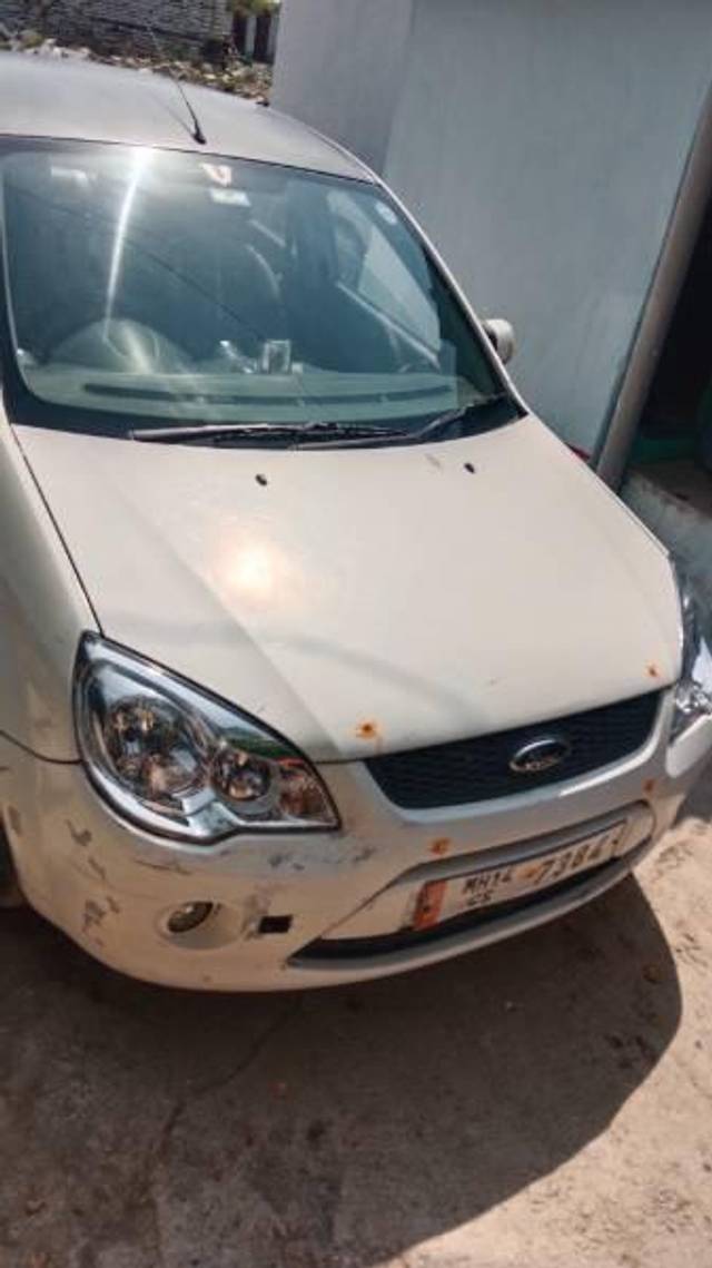 https://images10.gaadi.com/usedcar_image/3638972/original/processed_15f5be08-46b0-4387-94ac-a5cf552e94f7.jpg?imwidth=6400