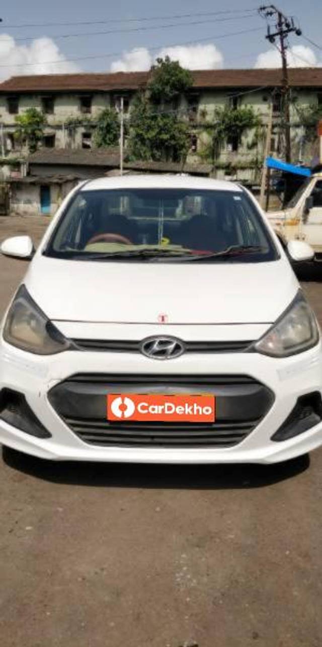 https://images10.gaadi.com/usedcar_image/3639114/original/processed_f38a1744-01ec-4d49-8bd0-a8dcd3cb2c2d.jpg?imwidth=6400