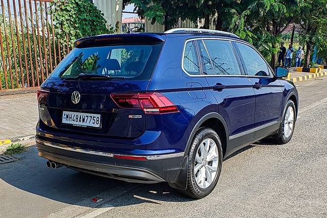 https://images10.gaadi.com/usedcar_image/3639116/original/processed_img2899867__used_car_2899867_1698237617.jpg?imwidth=6402