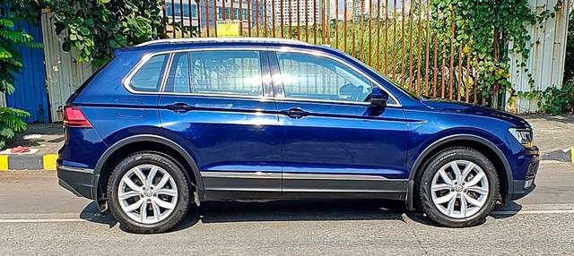 https://images10.gaadi.com/usedcar_image/3639116/original/processed_img2899867__used_car_2899867_1698237618.jpg?imwidth=6401