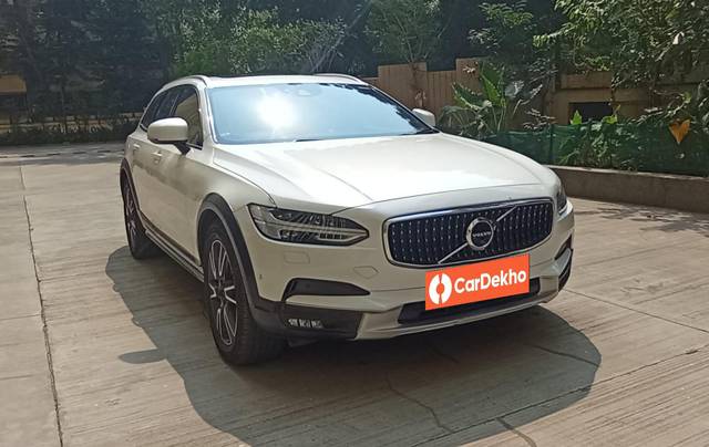 https://images10.gaadi.com/usedcar_image/3639122/original/processed_img2899873__usedcar_2ff4e6fb_e061_47aa_8c28_45dacd86c83c_5731698237517_1698237529.jpg?imwidth=6400