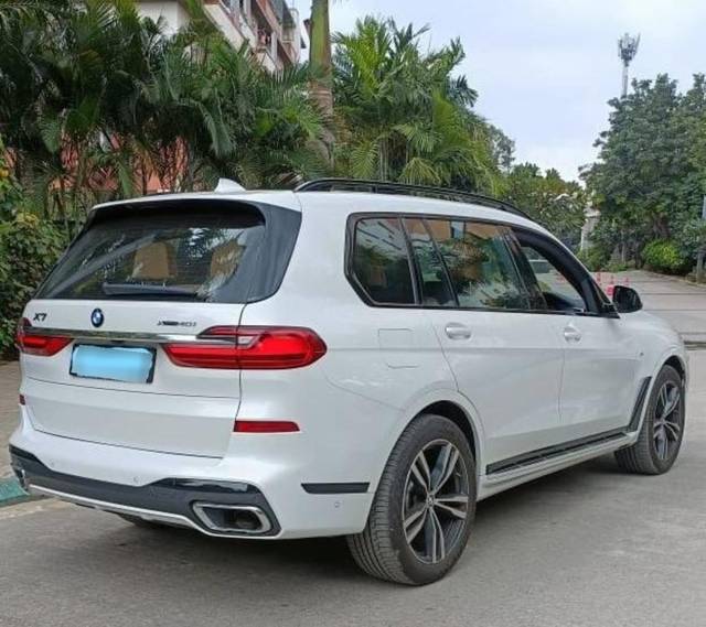 https://images10.gaadi.com/usedcar_image/3639126/original/processed_a4d114c1-69ee-4cd5-9e5a-b1078117d243.jpg?imwidth=6401