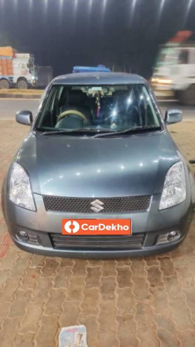 https://images10.gaadi.com/usedcar_image/3639165/original/processed_c44dad9e-14c0-4c4c-b02f-bf78a83a085d.jpg?imwidth=6400