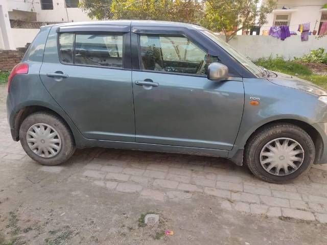 https://images10.gaadi.com/usedcar_image/3639165/original/processed_ec5747a9-dcb2-4e14-83df-c2e9d52206fd.jpg?imwidth=6401