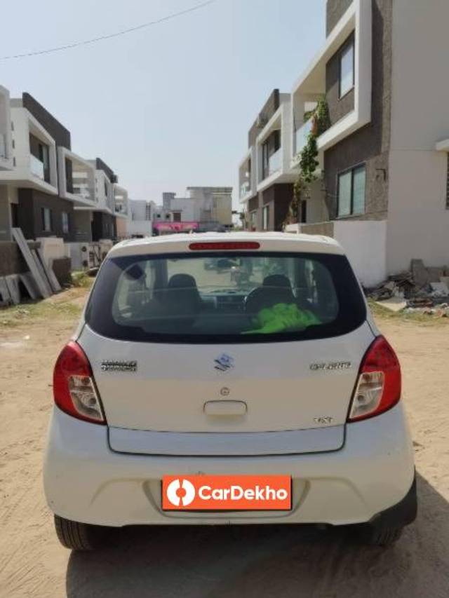 https://images10.gaadi.com/usedcar_image/3639455/original/processed_2115d6ee-101b-4c9b-be67-ed5b07e19088.jpg?imwidth=6402