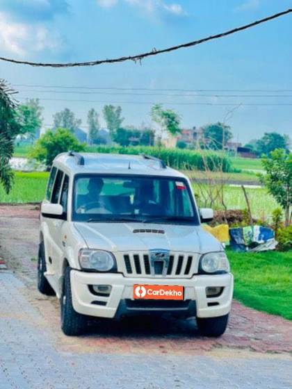 Mahindra Scorpio SLE 7S BSIV Mahindra Scorpio SLE 7S BSIV
