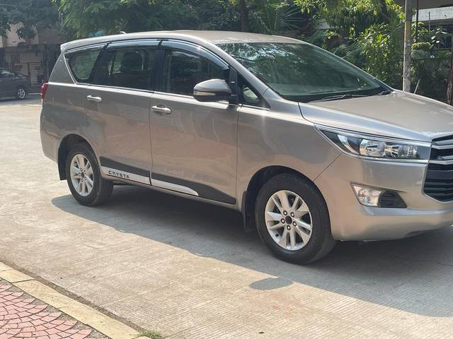 https://images10.gaadi.com/usedcar_image/3639675/original/processed_img2899975__used_car_2899975_1698294526.jpg?imwidth=6400