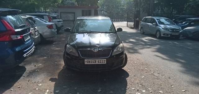 https://images10.gaadi.com/usedcar_image/3639767/original/19__VCC_IMG_1697688736790_1807190_94_1697689318.jpg?imwidth=6401