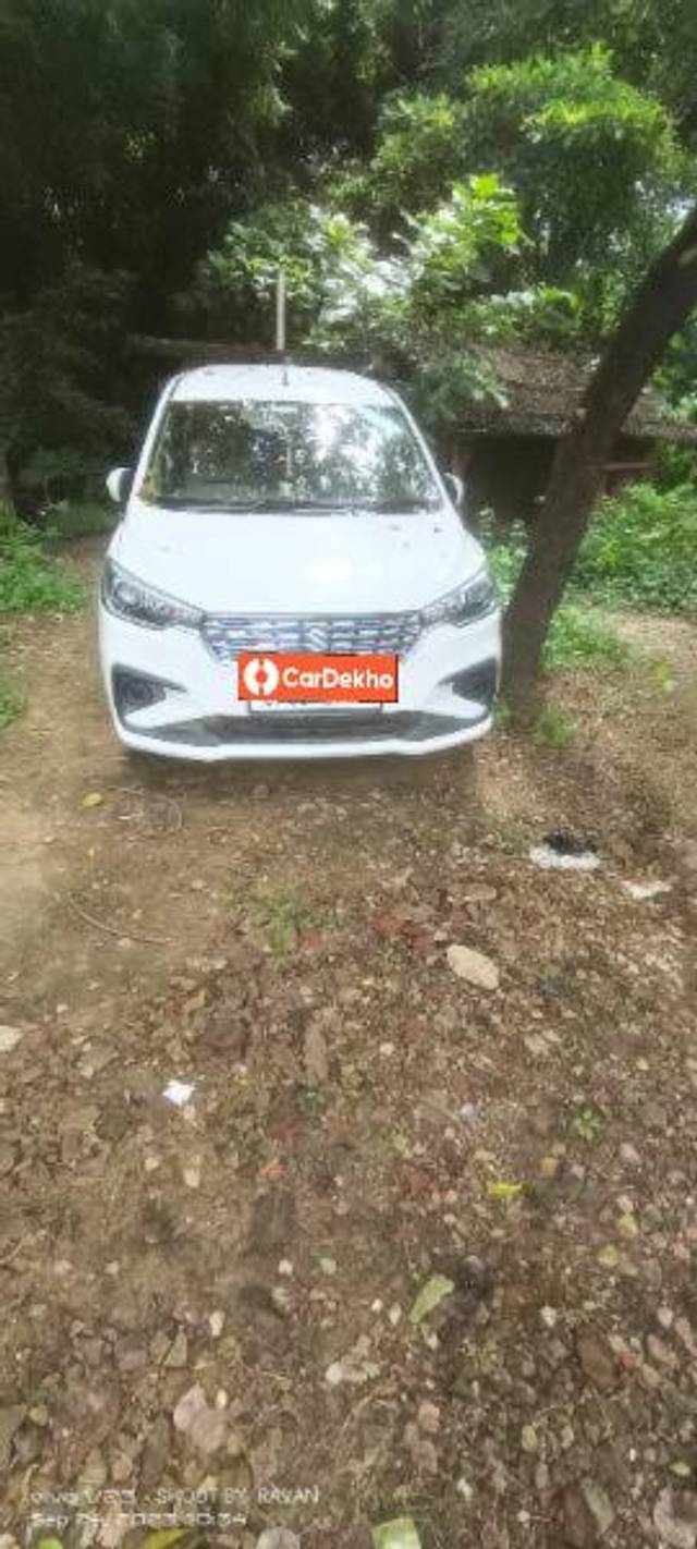 https://images10.gaadi.com/usedcar_image/3639814/original/processed_518e8ee2-9e7f-47e7-999d-5f6d2b45c65a.jpg?imwidth=6401