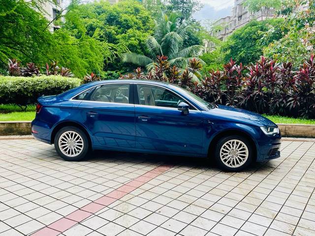 https://images10.gaadi.com/usedcar_image/3639834/original/img2900059__used_car_2900059_1698300120.jpg?imwidth=6401