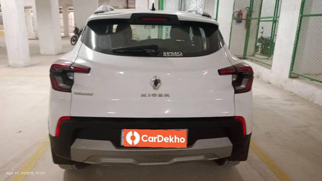 https://images10.gaadi.com/usedcar_image/3639868/original/processed_49cb3d3a-c7a5-4e3c-bcad-effadeaf8eff.jpg?imwidth=6401