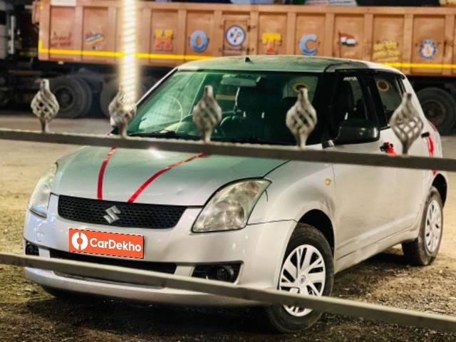 https://images10.gaadi.com/usedcar_image/3639903/original/processed_03a8d166-0391-4966-a7ba-0608b60013be.jpeg?imwidth=6402