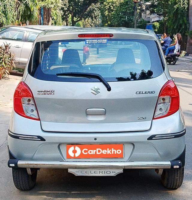 https://images10.gaadi.com/usedcar_image/3639926/original/processed_img2900110__used_car_2900110_1698302809.jpg?imwidth=6402