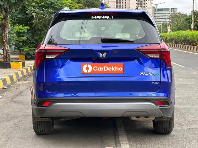 https://images10.gaadi.com/usedcar_image/3639967/original/processed_img2900125__usedcar_92b7fcb1_4d0b_4f57_89f9_71fec76d29ad_5731698303997_1698304026.jpg?imwidth=6402