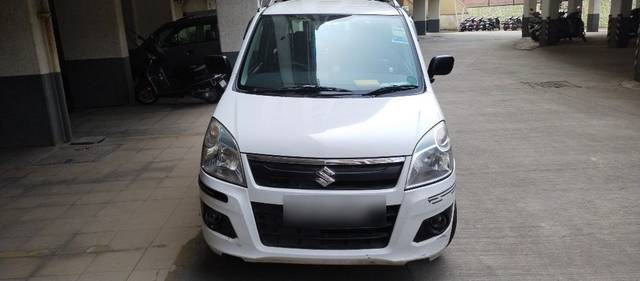 https://images10.gaadi.com/usedcar_image/3640162/original/19__VCC_1807372_94_1697701217.jpg?imwidth=6400