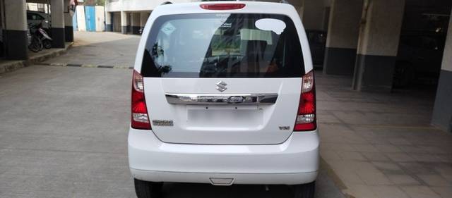 https://images10.gaadi.com/usedcar_image/3640162/original/19__VCC_1807372_96_1697701265.jpg?imwidth=6402