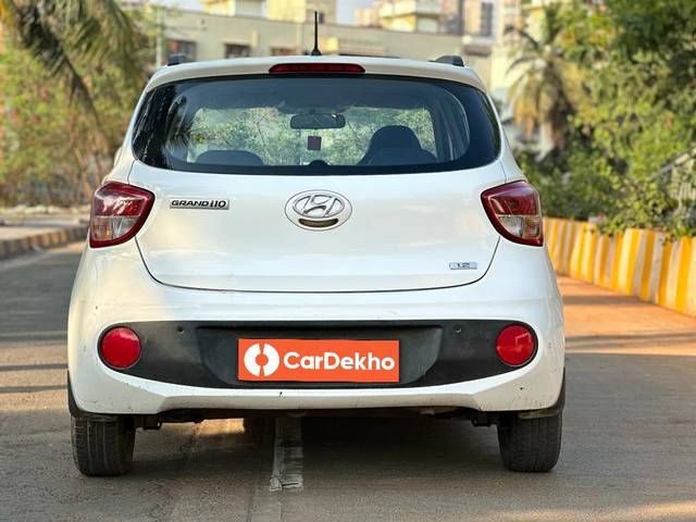 https://images10.gaadi.com/usedcar_image/3640250/original/processed_img2900294__usedcar_6914b2a7_7f12_4ea9_9e28_780337d03962_5731698310991_1698311005.jpg?imwidth=6402