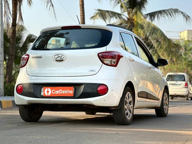 https://images10.gaadi.com/usedcar_image/3640250/original/processed_img2900294__usedcar_9cd0c7ad_f271_4be8_9802_7b60d7fa2e6a_5731698310991_1698311005.jpg?imwidth=6401