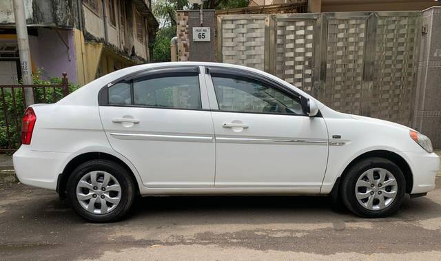 https://images10.gaadi.com/usedcar_image/3640254/original/processed_img2900296__used_car_2900296_1698311245.jpg?imwidth=6401