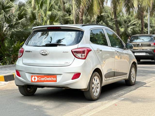 https://images10.gaadi.com/usedcar_image/3640260/original/processed_img2900299__usedcar_273f8c4f_03f3_41dc_a8c9_17d7f67bd2de_5731698311257_1698311267.jpg?imwidth=6402