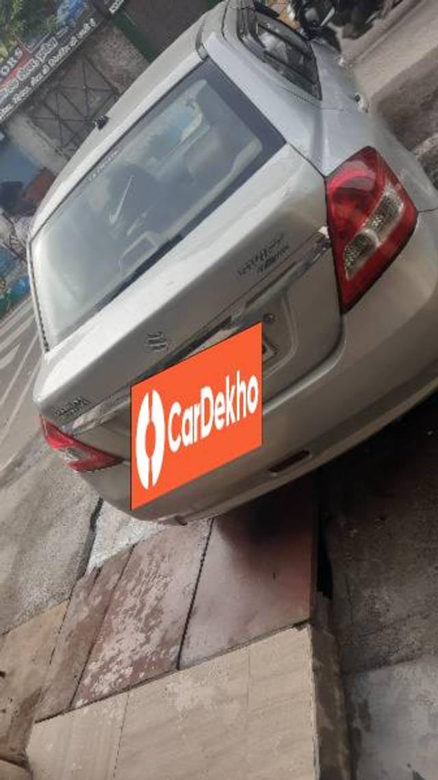 https://images10.gaadi.com/usedcar_image/3640279/original/processed_c98e7b9e-584d-48aa-a9d2-e5b7b86e8229.jpg?imwidth=6402