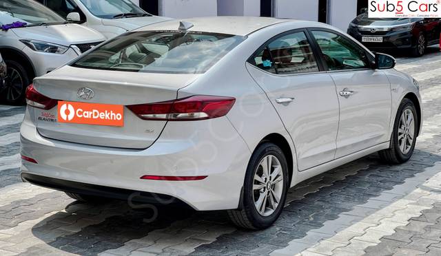 https://images10.gaadi.com/usedcar_image/3640295/original/processed_img2900321__usedcar_5_70641698312304_1698312319.jpeg?imwidth=6401