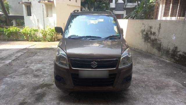 https://images10.gaadi.com/usedcar_image/3640309/original/19__VCC_1807461_94_1697705891.jpg?imwidth=6401