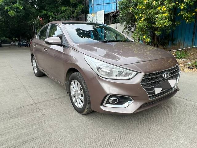 https://images10.gaadi.com/usedcar_image/3640508/original/img2900434__used_car_2900434_1698319300.jpg?imwidth=6400