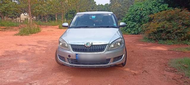 https://images10.gaadi.com/usedcar_image/3640527/original/19__VCC_1807572_94_1697712169.jpg?imwidth=6400