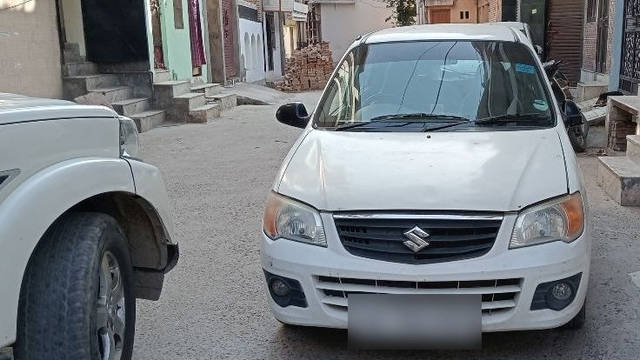 https://images10.gaadi.com/usedcar_image/3640533/original/19__4472_1697712325_45_vcc_1.jpg?imwidth=6400