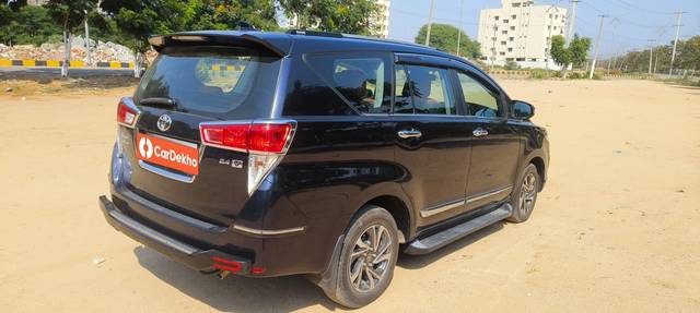 https://images10.gaadi.com/usedcar_image/3640661/original/processed_img2900523__used_car_2900523_1698324280.jpg?imwidth=6402