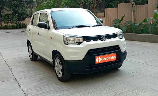 https://images10.gaadi.com/usedcar_image/3640690/original/processed_img2900541__usedcar_c1c862a9_8b05_4d8b_b60f_a6c3e0814c43_2900541_1698325479.jpg?imwidth=6400