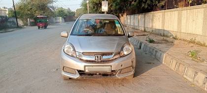 Honda Mobilio S i-VTEC Honda Mobilio S i-VTEC