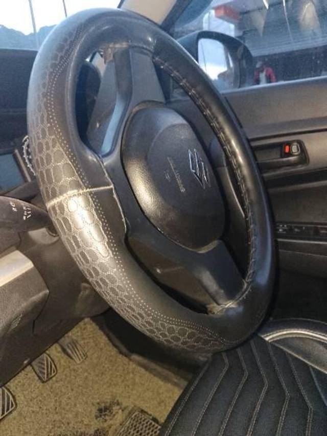 https://images10.gaadi.com/usedcar_image/3640806/original/processed_2a59df2c-6049-4876-ba62-abe90031c528.jpg?imwidth=6401