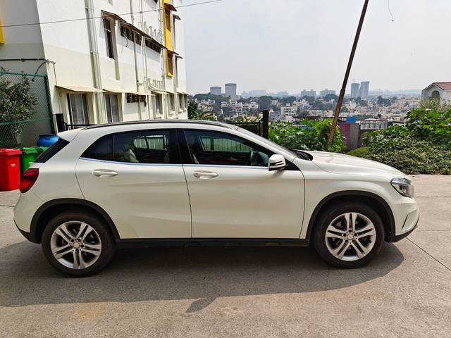 https://images10.gaadi.com/usedcar_image/3640845/original/processed_img2900626__used_car_2900626_1698330309.jpg?imwidth=6401