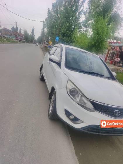 Tata Zest Quadrajet 1.3 XT Tata Zest Quadrajet 1.3 XT