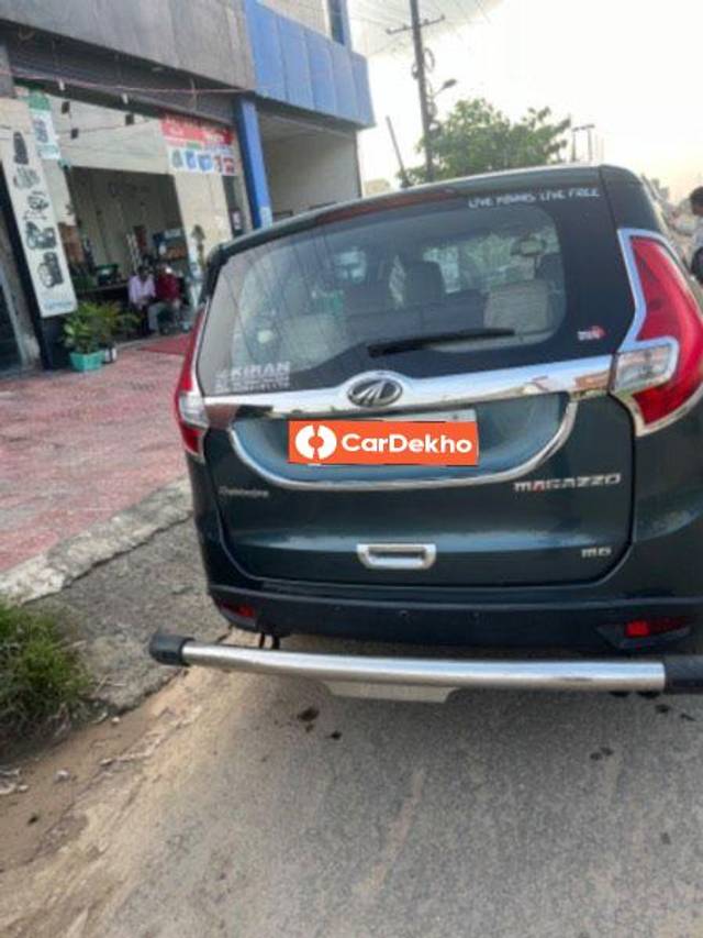 https://images10.gaadi.com/usedcar_image/3640964/original/processed_3d14d491-0273-481a-9a9b-4f176d62860b.jpeg?imwidth=6401
