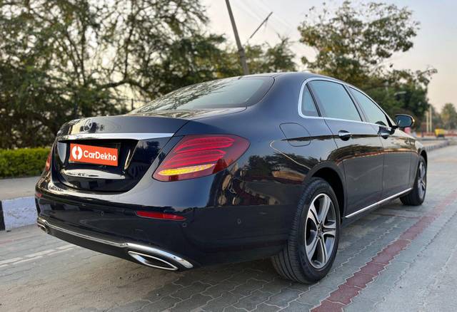 https://images10.gaadi.com/usedcar_image/3641005/original/processed_img2900647__used_car_2900647_1698338854.jpg?imwidth=6401