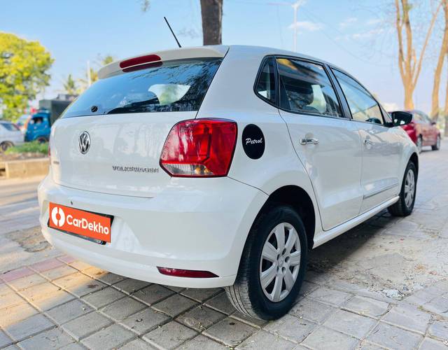 https://images10.gaadi.com/usedcar_image/3641019/original/processed_img2900648__used_car_2900648_1698339645.jpg?imwidth=6401