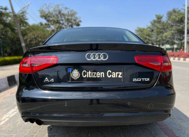 https://images10.gaadi.com/usedcar_image/3641023/original/processed_img2900649__used_car_2900649_1698339762.jpg?imwidth=6402