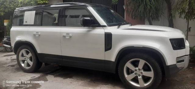 https://images10.gaadi.com/usedcar_image/3641078/original/processed_c1827aed-aa89-4160-87d4-0df9e654d7ad.jpeg?imwidth=6401