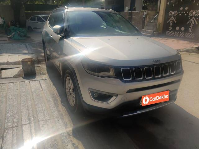 https://images10.gaadi.com/usedcar_image/3641089/original/processed_img2900654__used_car_2900654_1698343884.jpg?imwidth=6400