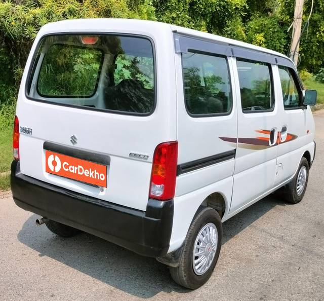 https://images10.gaadi.com/usedcar_image/3641635/original/processed_img2900878__used_car_2900878_1698390955.jpg?imwidth=6402