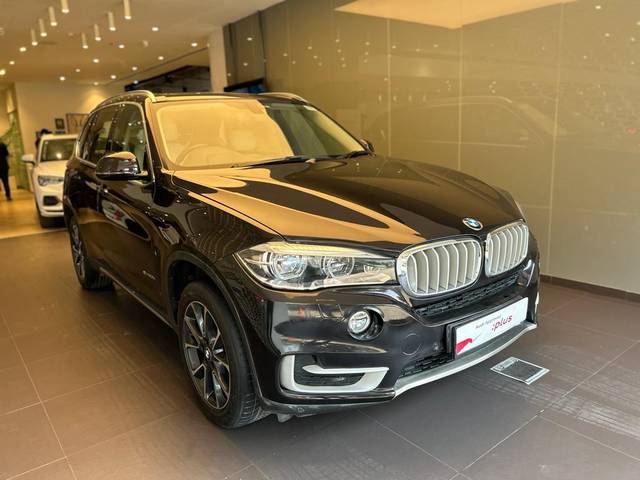 https://images10.gaadi.com/usedcar_image/3641829/original/processed_img2900984__usedcar_whatsappimage2023_10_26at104458_140381698396582_1698396599.jpeg?imwidth=6401