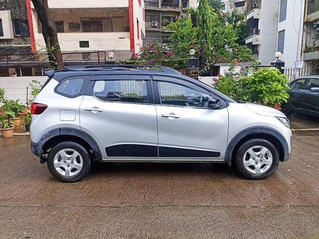 https://images10.gaadi.com/usedcar_image/3642022/original/processed_img2901098__usedcar_whatsappimage2023_07_01at55555pm_2901098_1698409618.jpeg?imwidth=6401