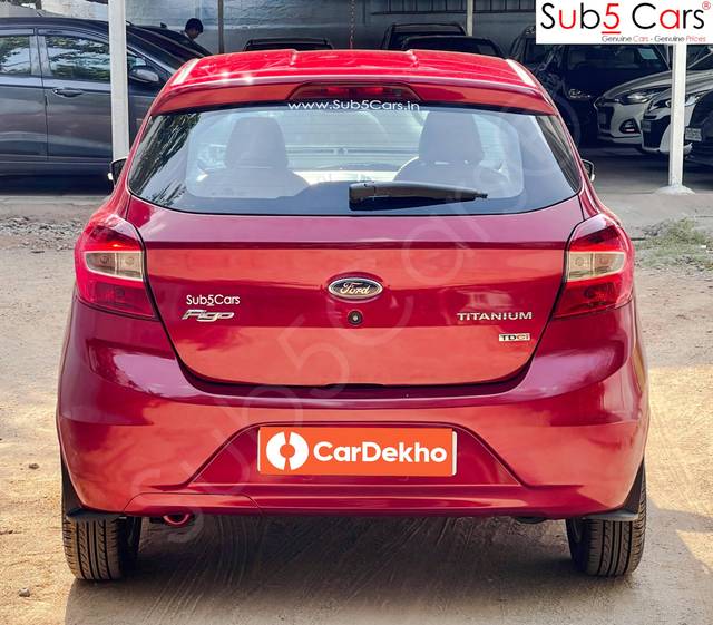 https://images10.gaadi.com/usedcar_image/3642054/original/processed_img2901122__usedcar_4_2901122_1698402979.jpeg?imwidth=6402
