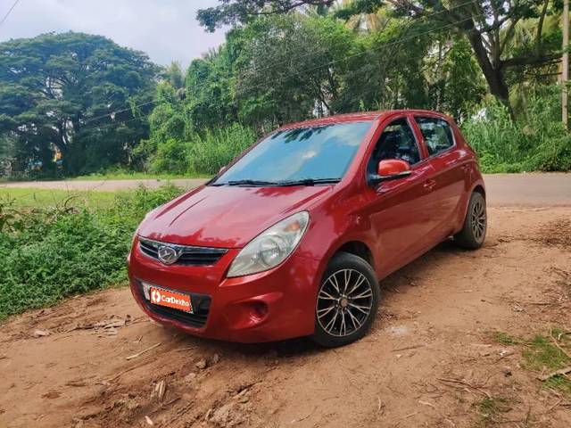 https://images10.gaadi.com/usedcar_image/3642535/original/processed_0b7af242-9ae2-48e6-b142-305adb23ceb4.jpg?imwidth=6400