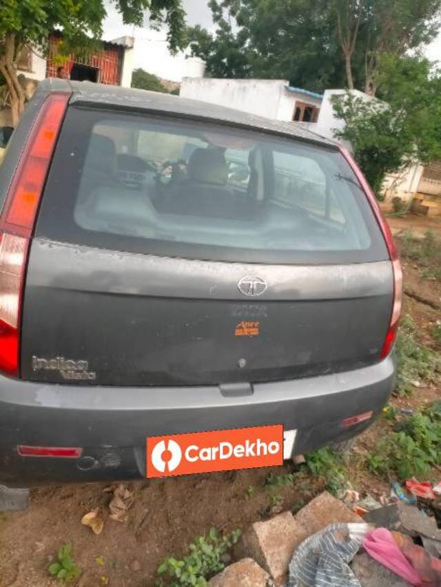 https://images10.gaadi.com/usedcar_image/3642582/original/processed_c24e4cbc-b548-48ff-9264-41dbfc735ddc.jpg?imwidth=6401