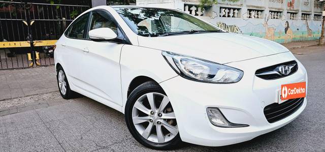 https://images10.gaadi.com/usedcar_image/3642749/original/processed_img2901461__used_car_2901461_1698427493.jpg?imwidth=6400