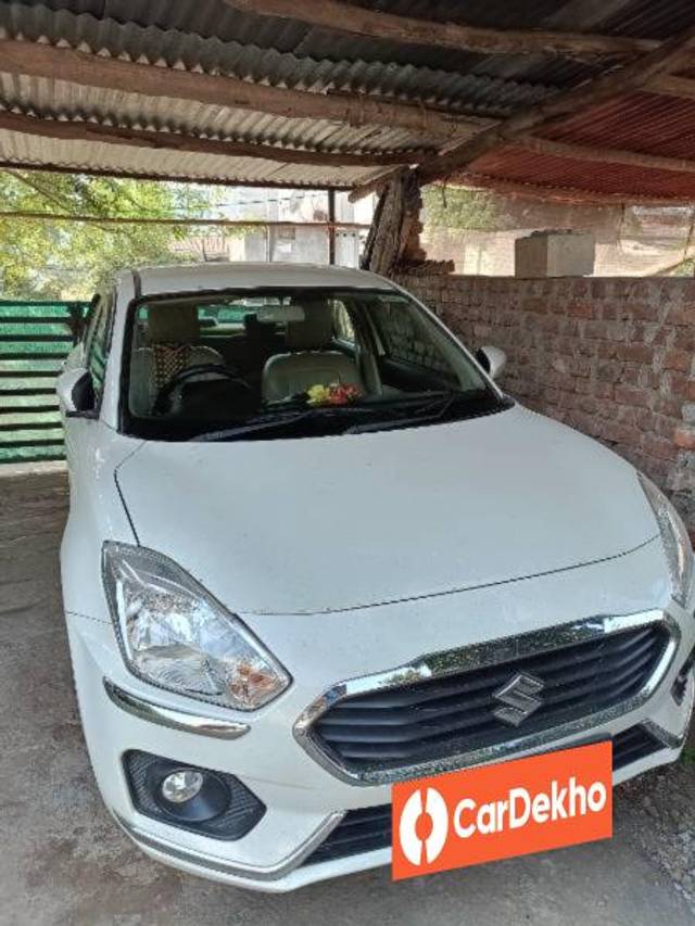 https://images10.gaadi.com/usedcar_image/3643025/original/processed_bcc6332a-2b07-4db4-81d5-a556150d5098.jpg?imwidth=6400